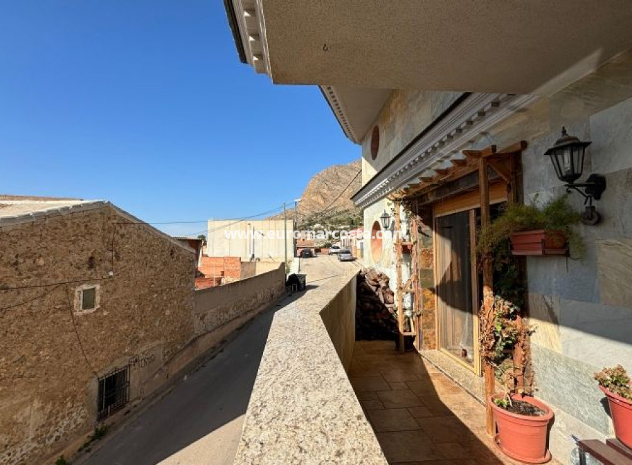 Sale - Villa - Redován