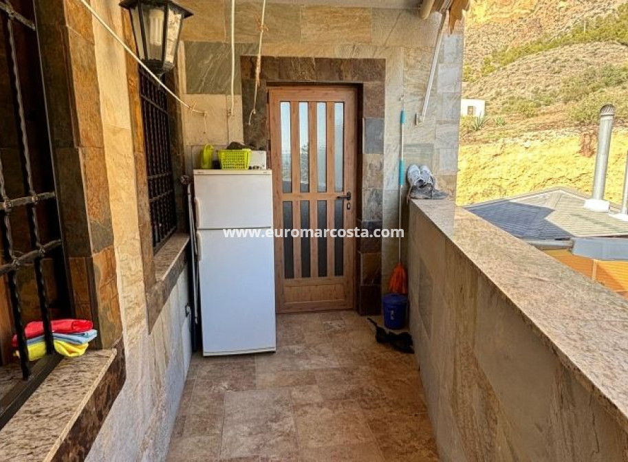 Sale - Villa - Redován