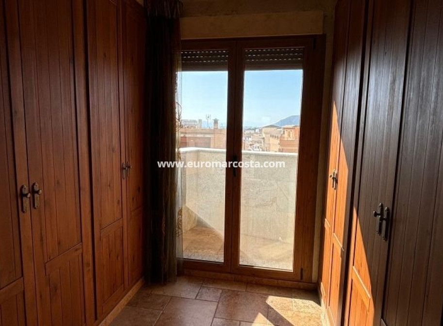 Sale - Villa - Redován