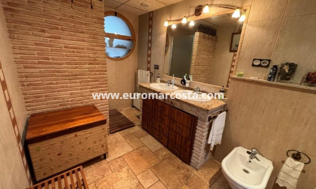 Sale - Villa - Redován