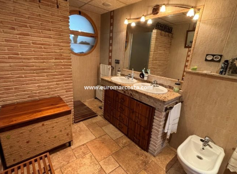 Sale - Villa - Redován