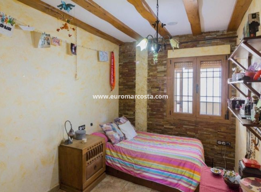 Sale - Villa - Redován