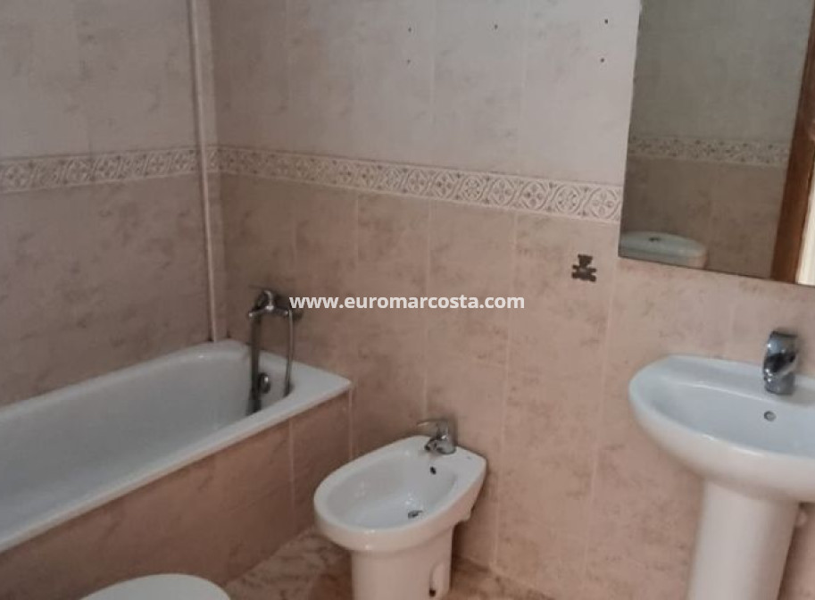 Objekte zum Wiederverkauf - Stadthaus - Orihuela Costa