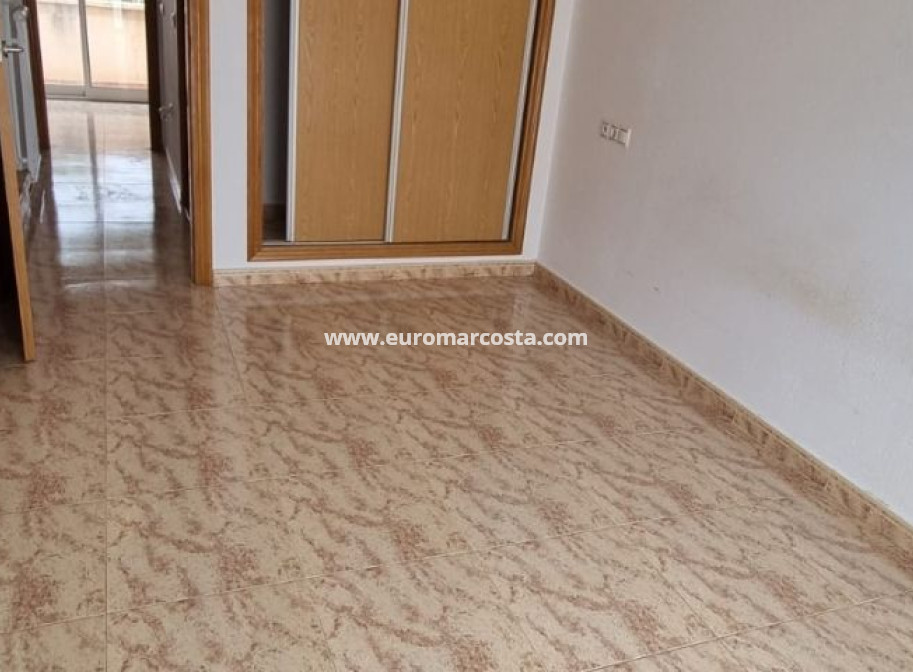 Objekte zum Wiederverkauf - Stadthaus - Orihuela Costa