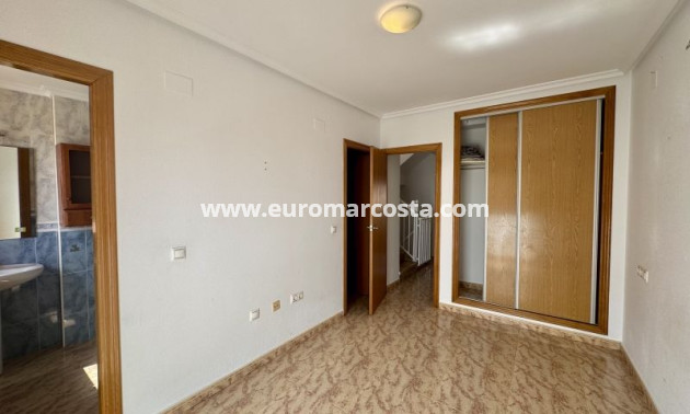 Objekte zum Wiederverkauf - Stadthaus - Orihuela Costa