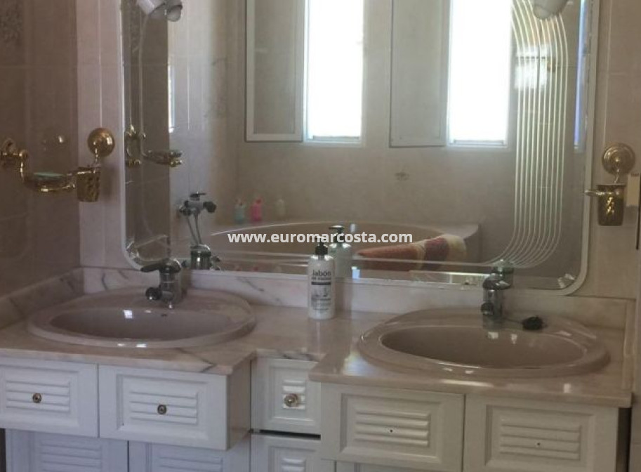 Venta - Villa - Torrevieja - TORREVIEJA