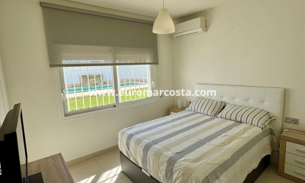 Sale - Villa - Torrevieja - TORREVIEJA