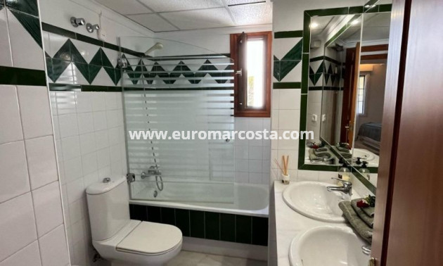 Sale - Apartment / flat - Torrevieja - TORREVIEJA
