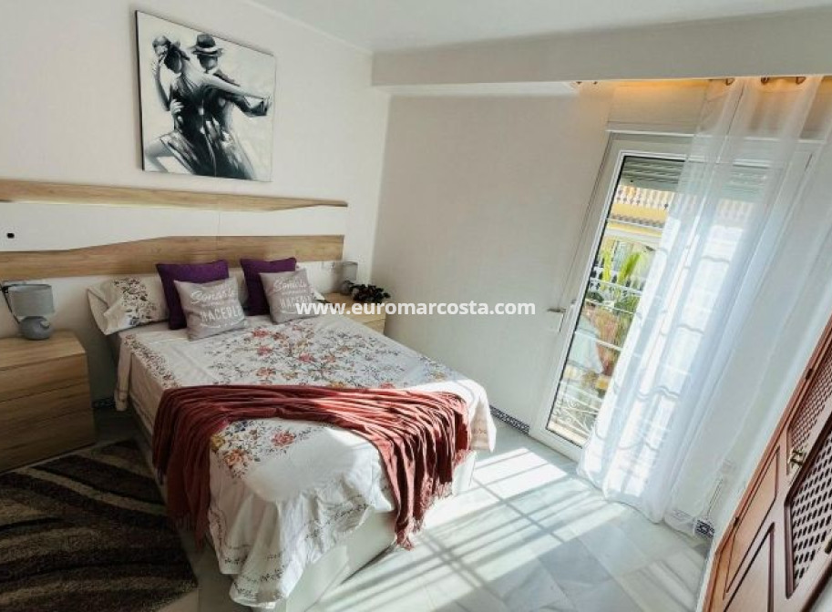 Sale - Apartment / flat - Torrevieja - TORREVIEJA