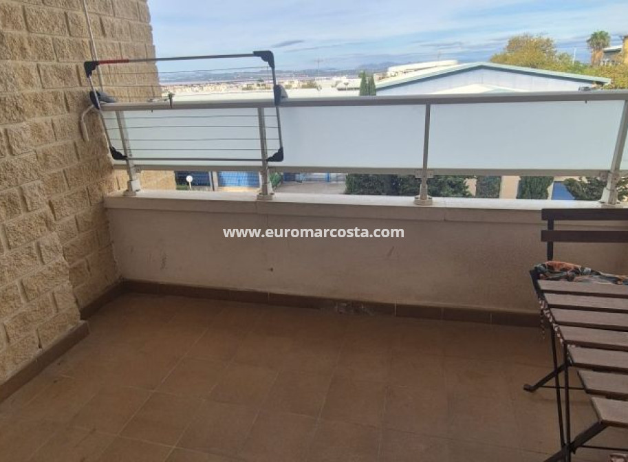 Objekte zum Wiederverkauf - Wohnung - Torrevieja - TORREVIEJA