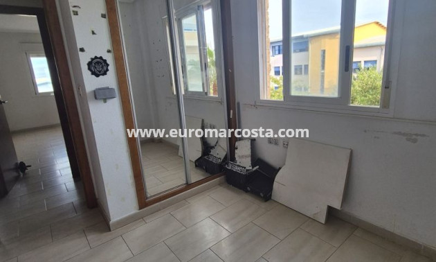 Objekte zum Wiederverkauf - Wohnung - Torrevieja - TORREVIEJA