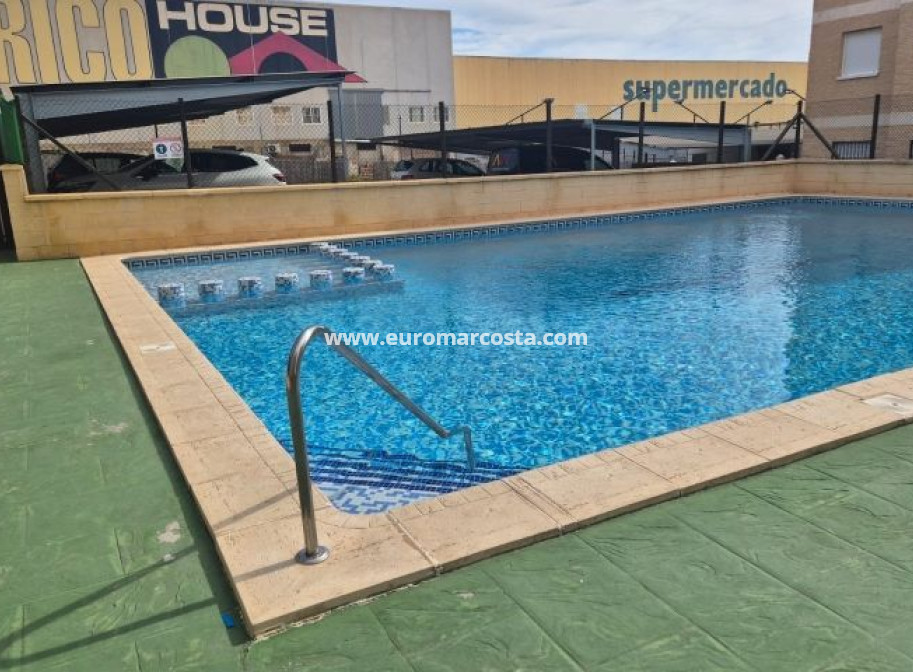 Objekte zum Wiederverkauf - Wohnung - Torrevieja - TORREVIEJA