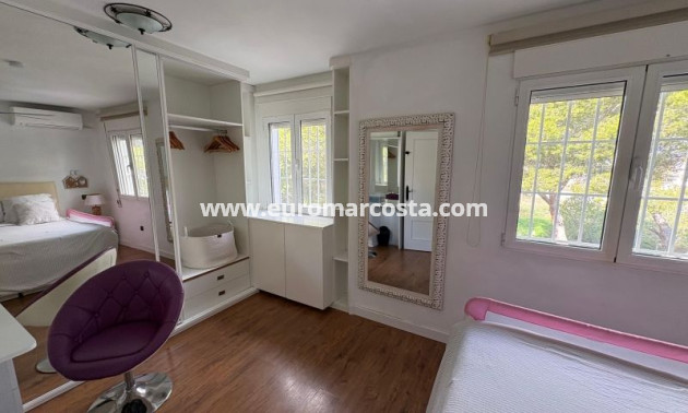 Venta - Villa - Orihuela Costa