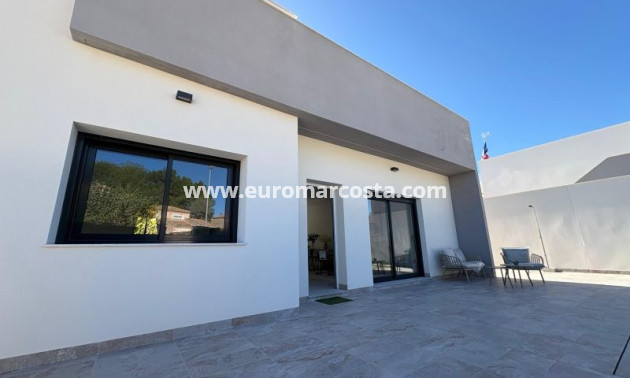 Sale - Villa - Pinar de Campoverde