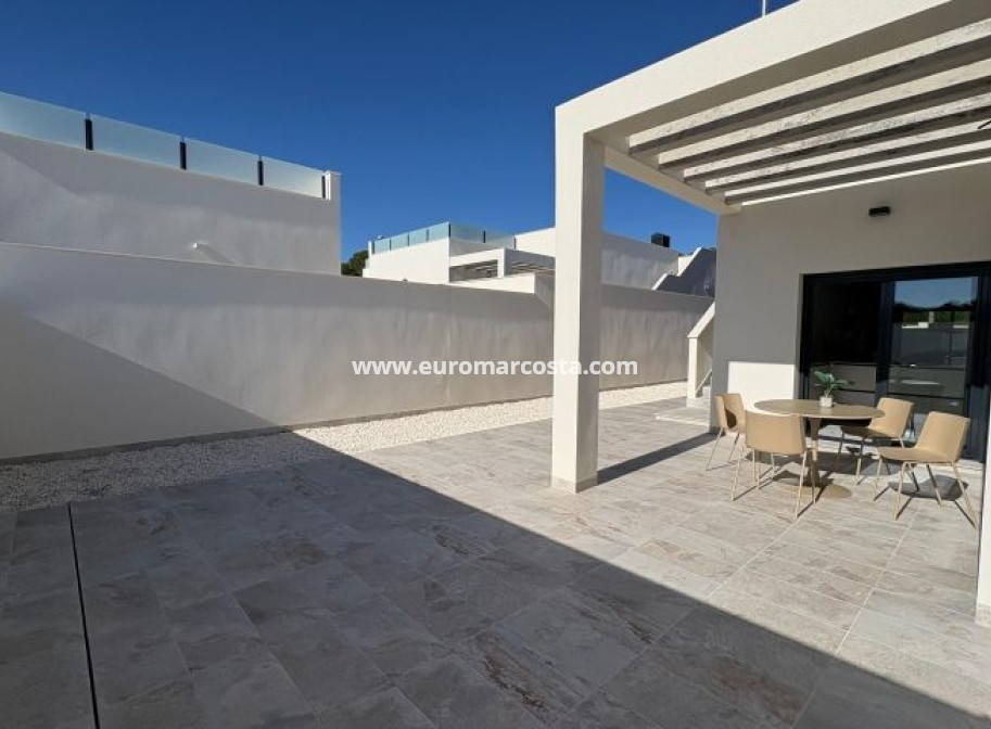 Sale - Villa - Pinar de Campoverde