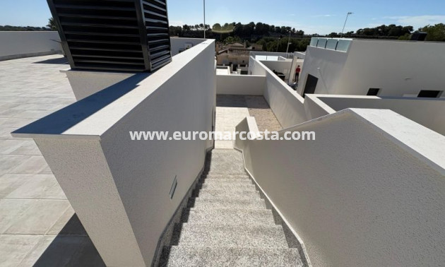 Sale - Villa - Pinar de Campoverde