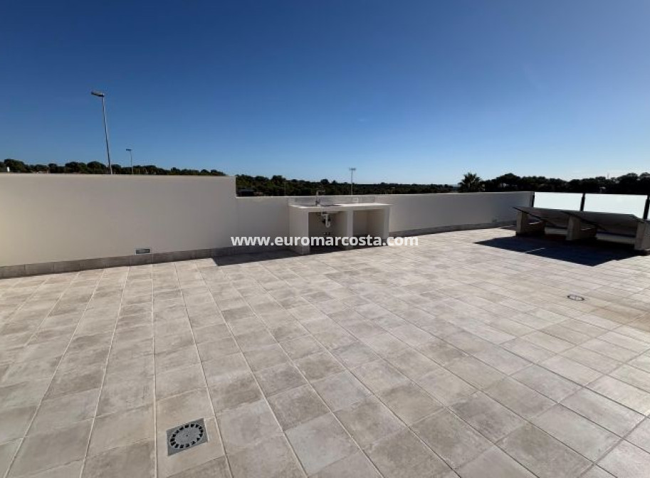 Sale - Villa - Pinar de Campoverde