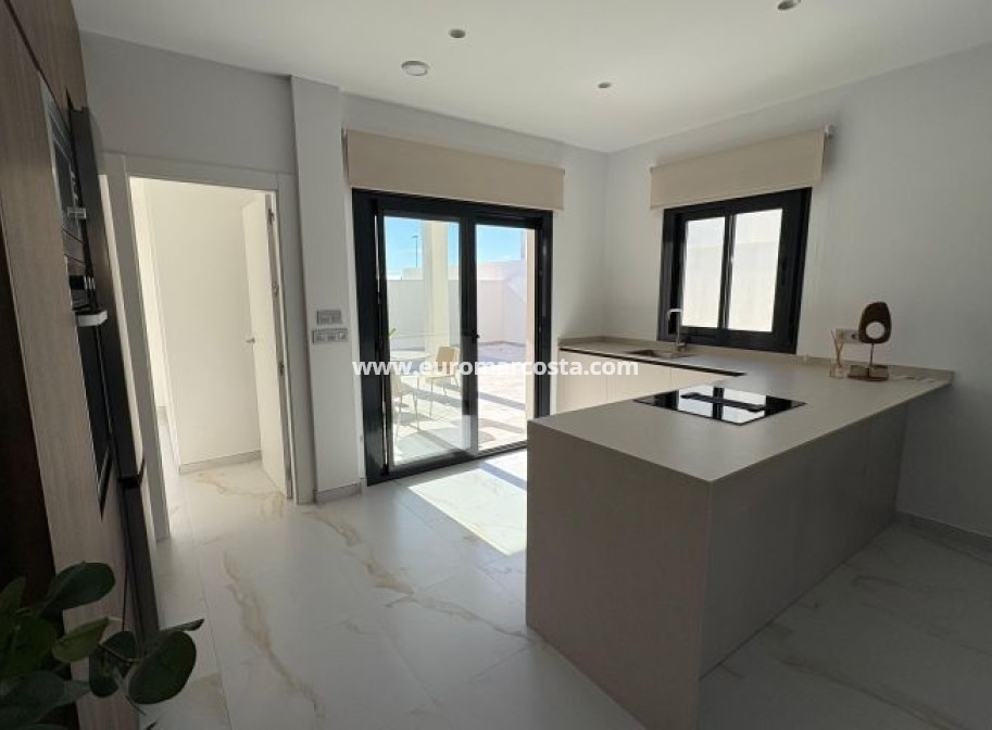 Sale - Villa - Pinar de Campoverde