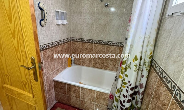 Venta - Apartamento / piso - Torrevieja - TORREVIEJA
