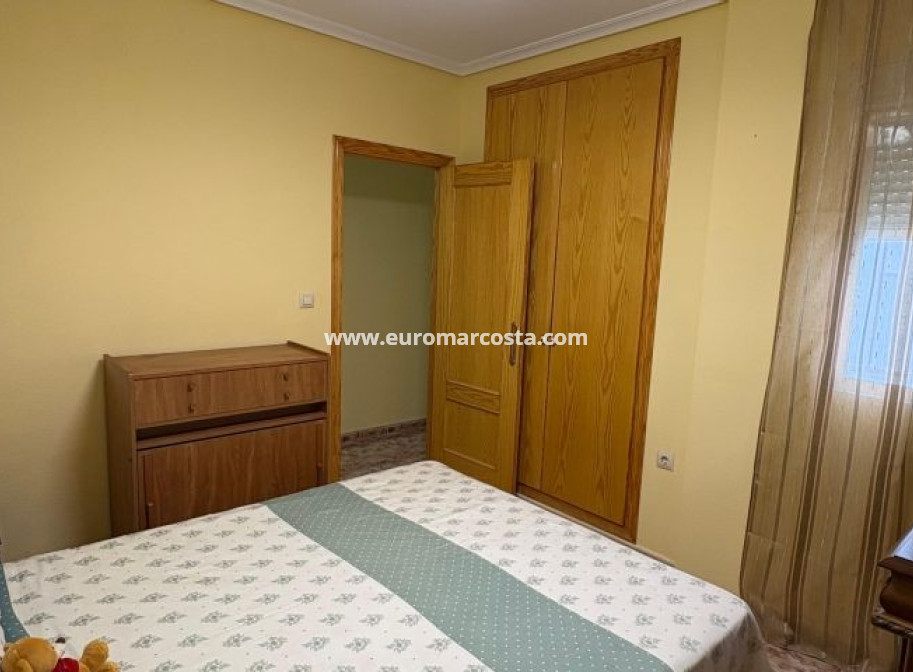 Venta - Apartamento / piso - Torrevieja - TORREVIEJA