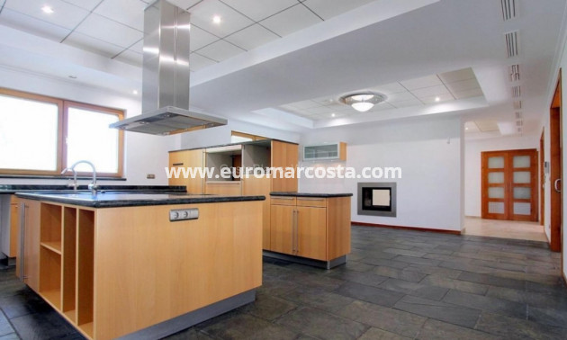 Objekte zum Wiederverkauf - Villa freitstehend - Elche Pedanías - Elche/Elx