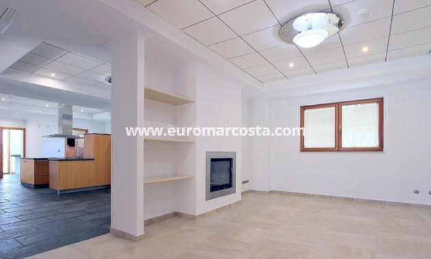 Objekte zum Wiederverkauf - Villa freitstehend - Elche Pedanías - Elche/Elx