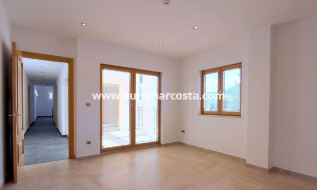 Objekte zum Wiederverkauf - Villa freitstehend - Elche Pedanías - Elche/Elx