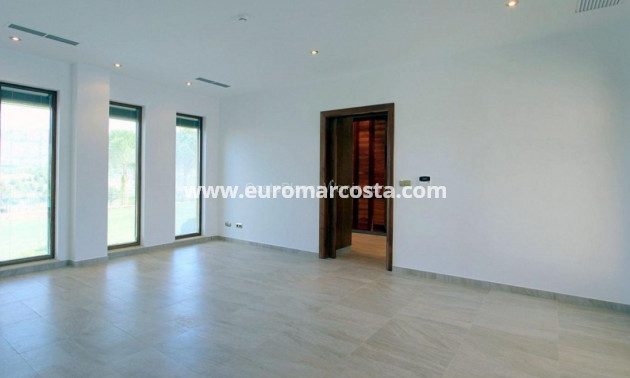 Objekte zum Wiederverkauf - Villa freitstehend - Elche Pedanías - Elche/Elx