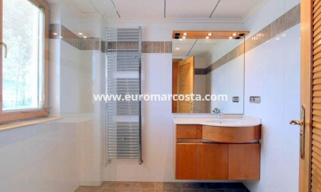 Objekte zum Wiederverkauf - Villa freitstehend - Elche Pedanías - Elche/Elx