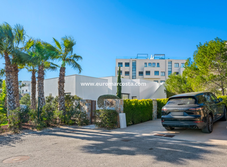Sale - Villa - Las Colinas Golf Resort - Orihuela Costa