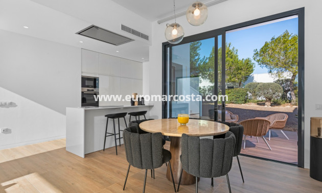 Sale - Villa - Las Colinas Golf Resort - Orihuela Costa