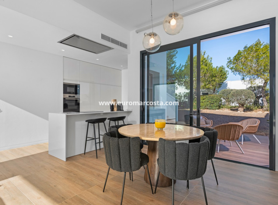 Sale - Villa - Las Colinas Golf Resort - Orihuela Costa