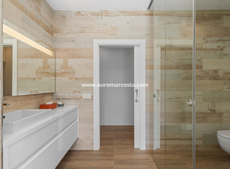 Sale - Villa - Las Colinas Golf Resort - Orihuela Costa