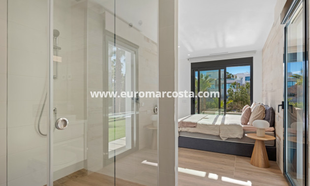 Sale - Villa - Las Colinas Golf Resort - Orihuela Costa