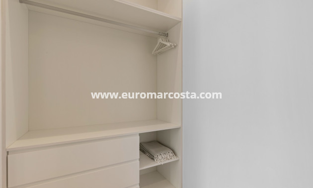 Sale - Villa - Las Colinas Golf Resort - Orihuela Costa