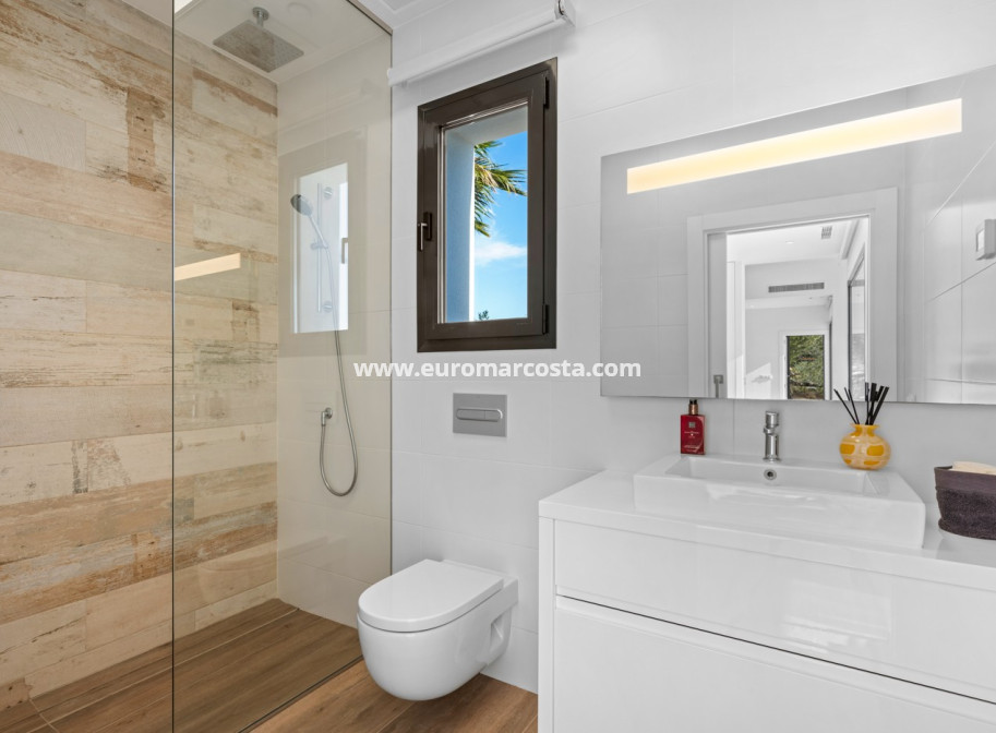 Sale - Villa - Las Colinas Golf Resort - Orihuela Costa