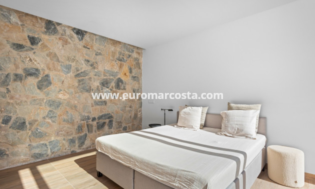 Sale - Villa - Las Colinas Golf Resort - Orihuela Costa