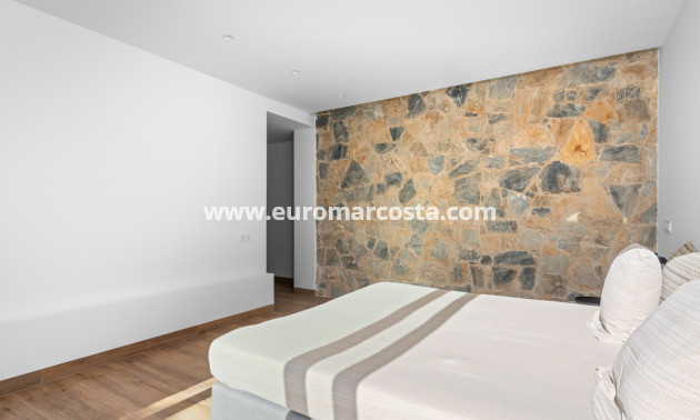 Sale - Villa - Las Colinas Golf Resort - Orihuela Costa