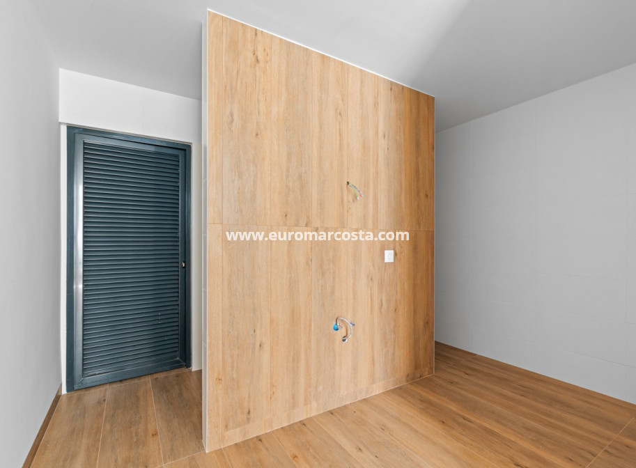 Sale - Villa - Las Colinas Golf Resort - Orihuela Costa