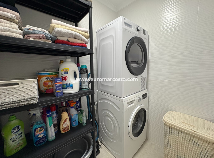 Sale - Apartments - Torrevieja - Centro