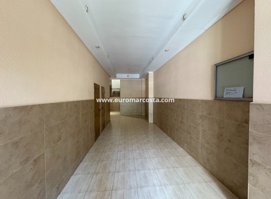 Sale - Apartments - Torrevieja - Centro