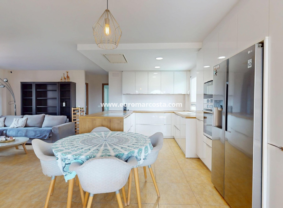 Sale - Villa - Orihuela Costa