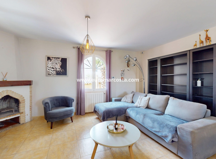 Sale - Villa - Orihuela Costa