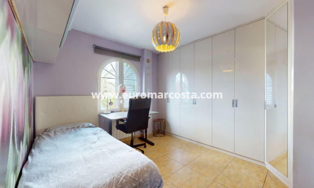 Sale - Villa - Orihuela Costa