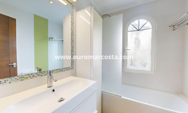 Sale - Villa - Orihuela Costa