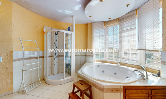 Sale - Villa - Orihuela Costa