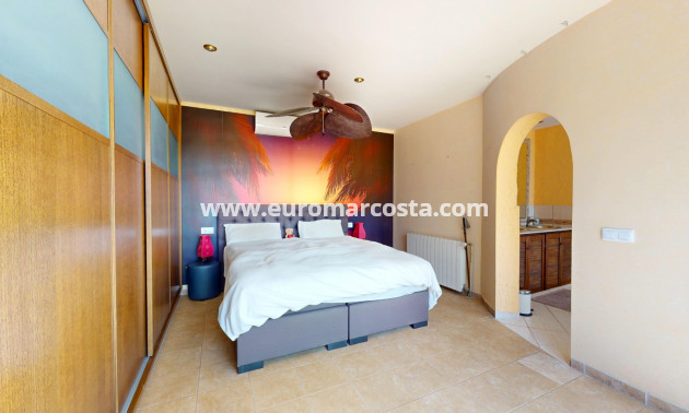 Sale - Villa - Orihuela Costa