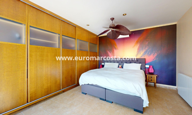 Sale - Villa - Orihuela Costa