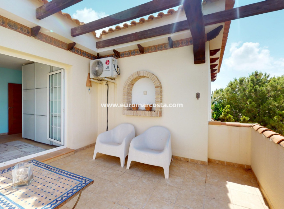 Sale - Villa - Orihuela Costa
