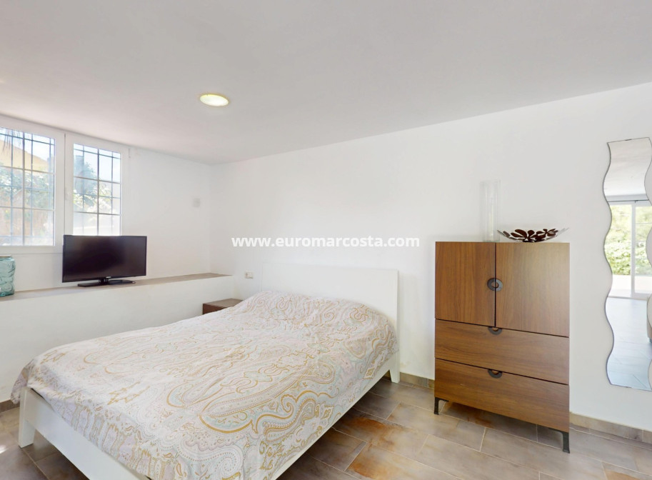 Sale - Villa - Orihuela Costa